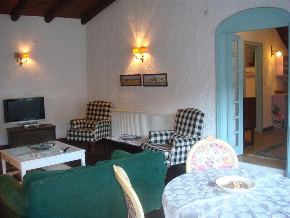 Hotel Manici Kasri à Küçükkuyu Extérieur photo