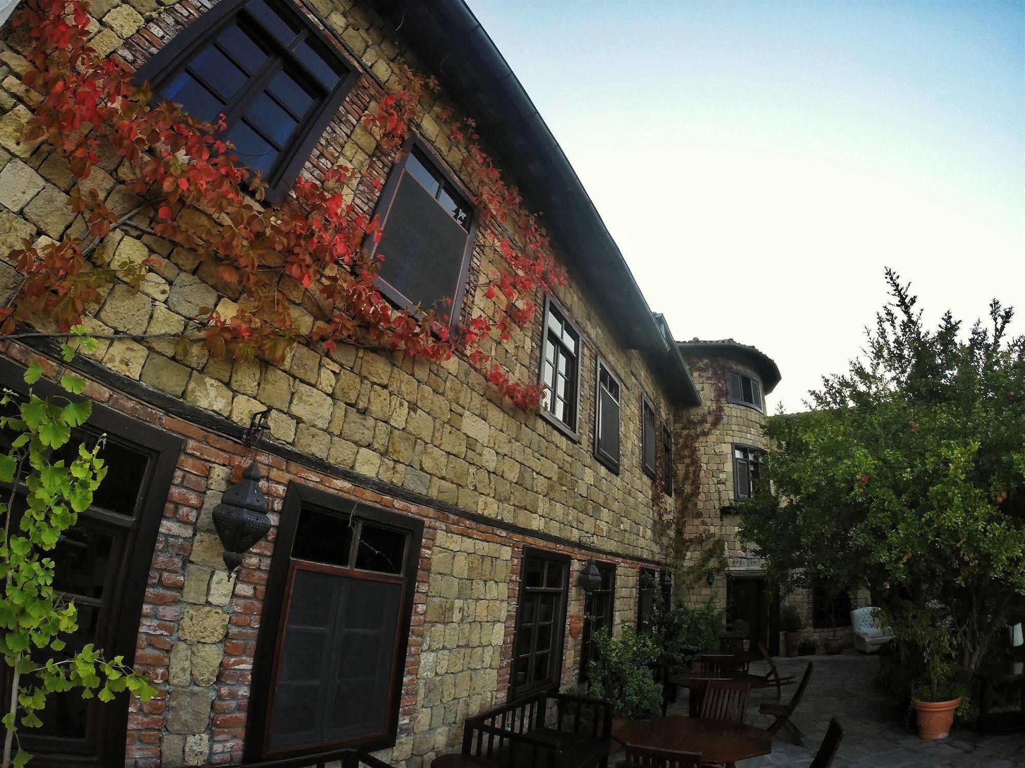 Hotel Manici Kasri à Küçükkuyu Extérieur photo